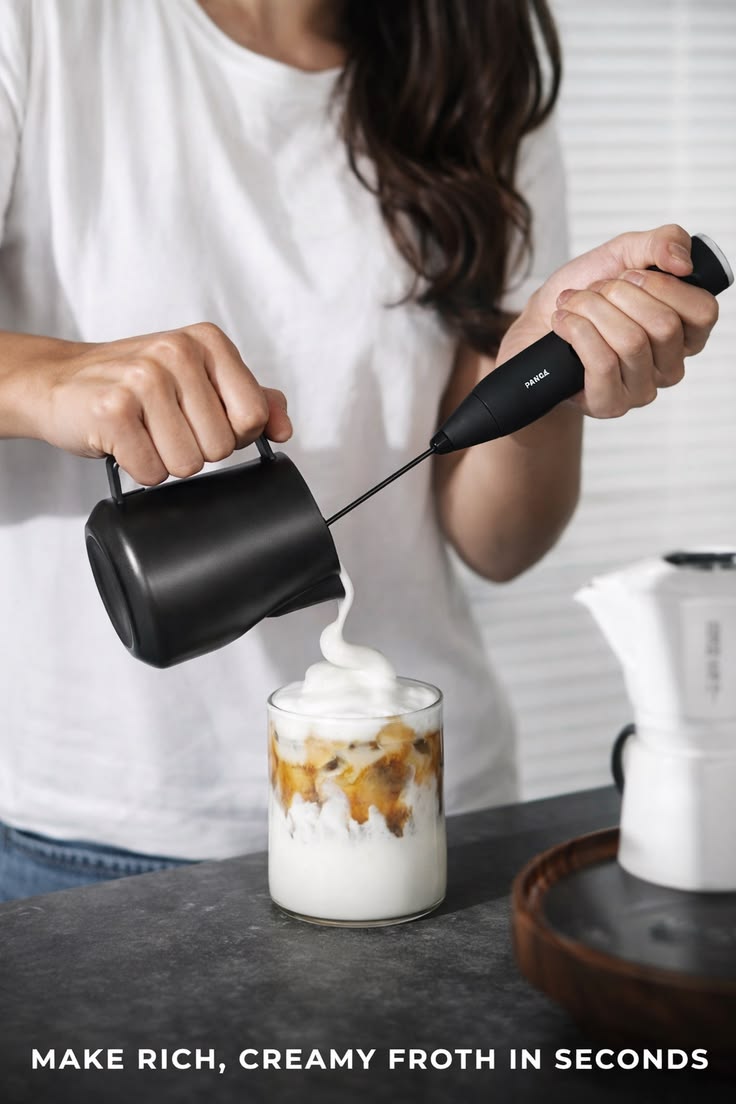 ☕ USB Rechargeable Electric Milk Frother – Perfect Café-Style Foam in Seconds