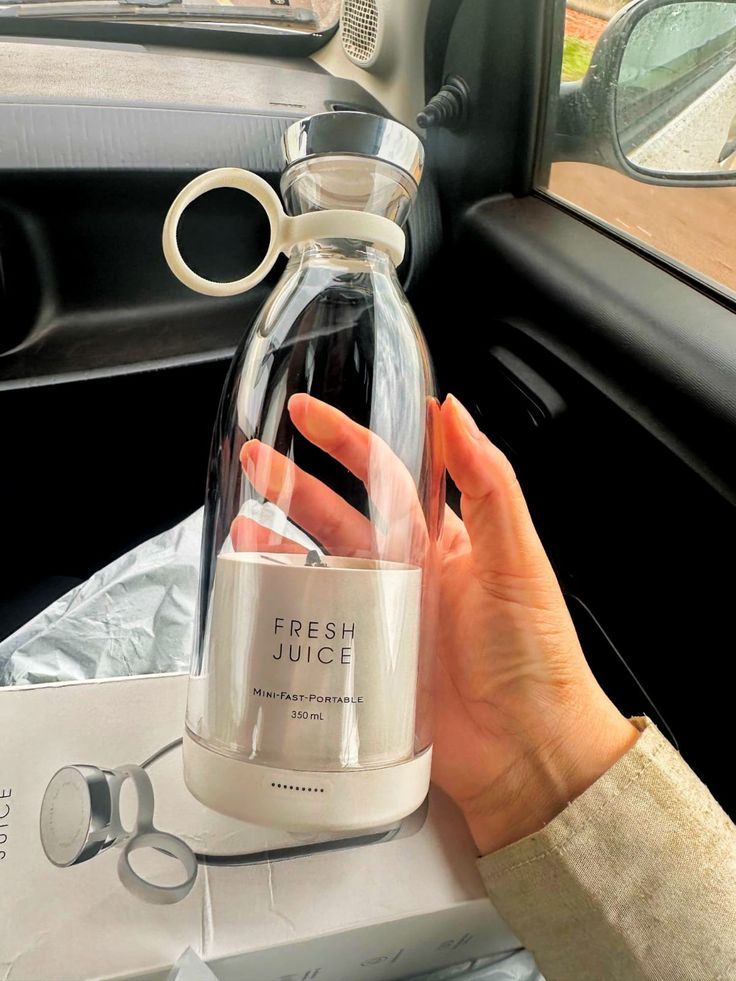 🍓 Fresh Juice Portable Blender Bottle – Blend Anywhere, Anytime!